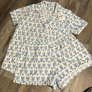 Roller Rabbit blue bunny heart short set size Large.